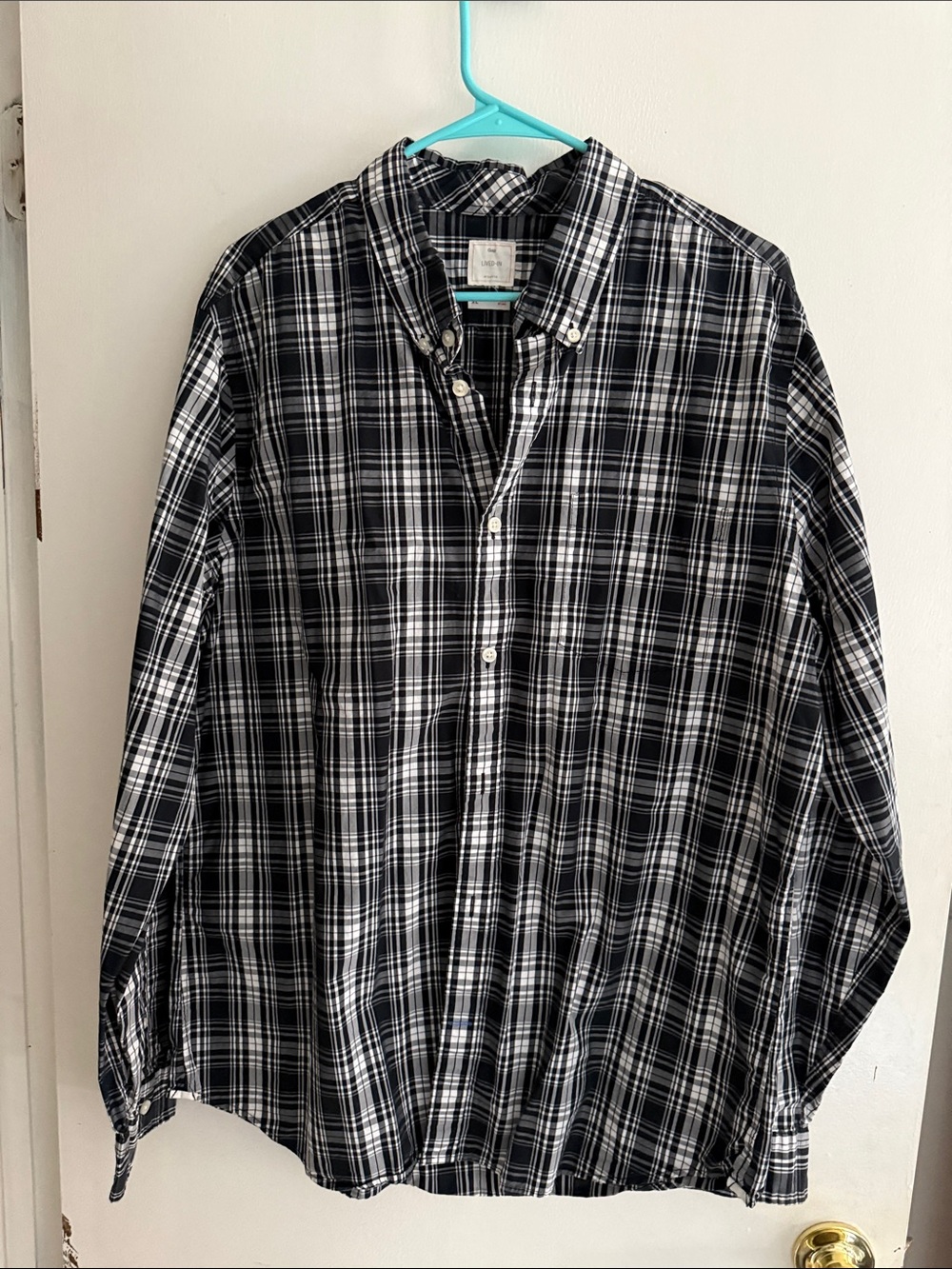 GAP Black and White Plaid Button-Down Shirt